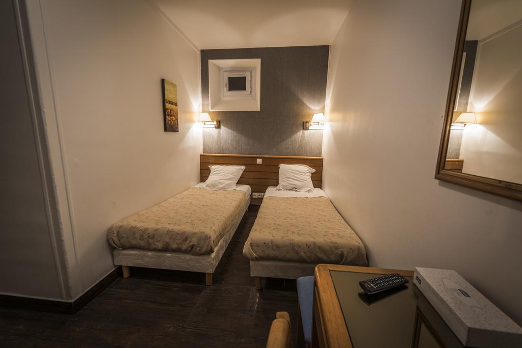 Central Hotel Париж Стая снимка