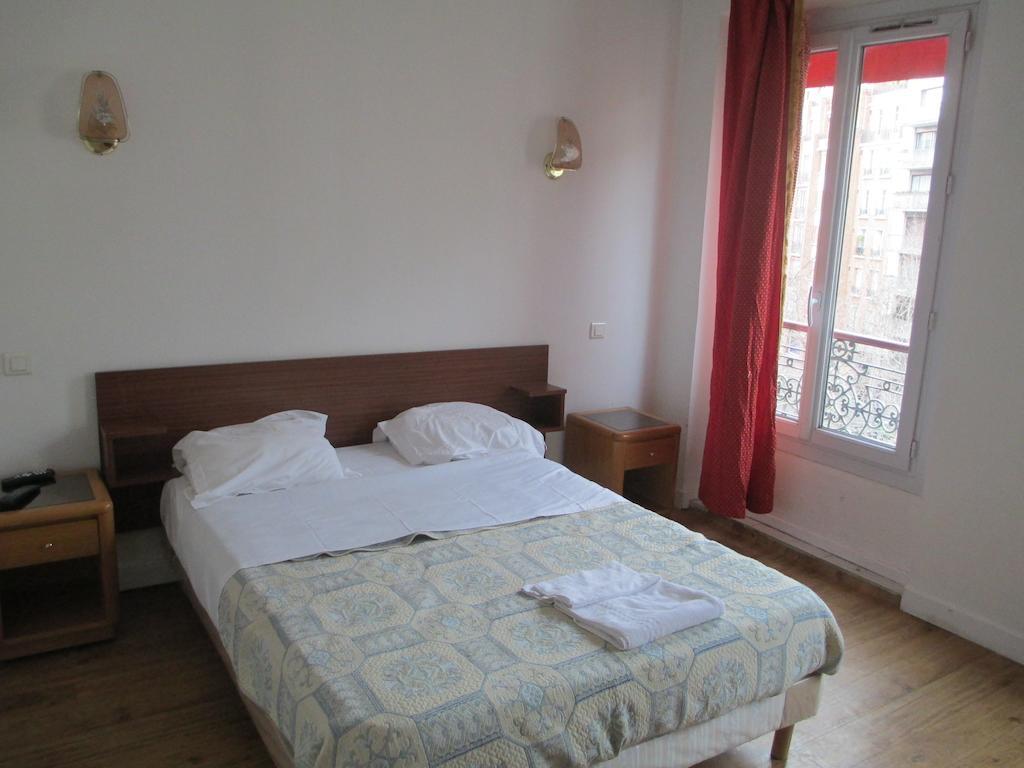 Central Hotel Париж Стая снимка